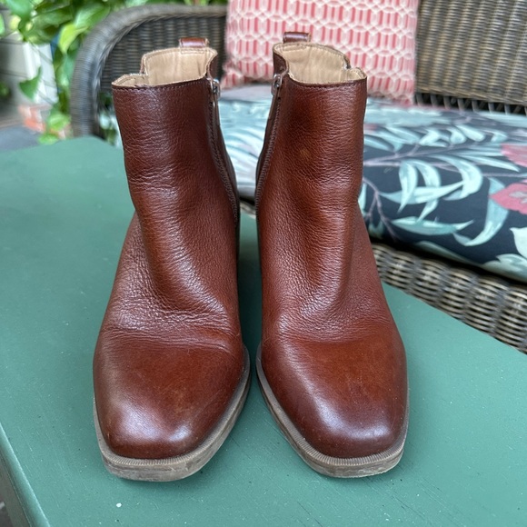 Crown Vintage Ankle Boots Brown Leather with Stacked Heel and Side Zipper 7M - Picture 2 of 7